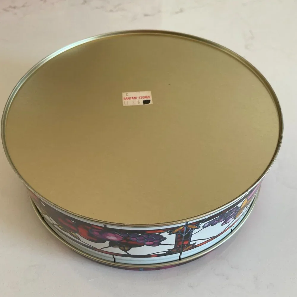 Large Cookie Candy Tin Vintage 1990’s New
